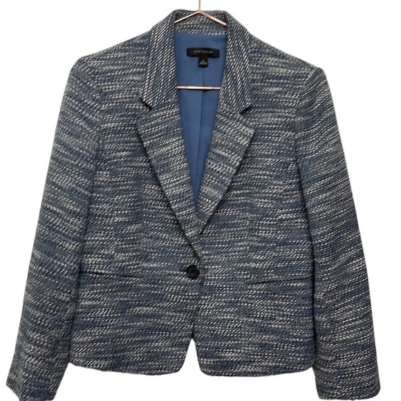 Ann Taylor Jackets & Blazers - ANN TAYLOR Blue and White Blazer Workwear Size 4